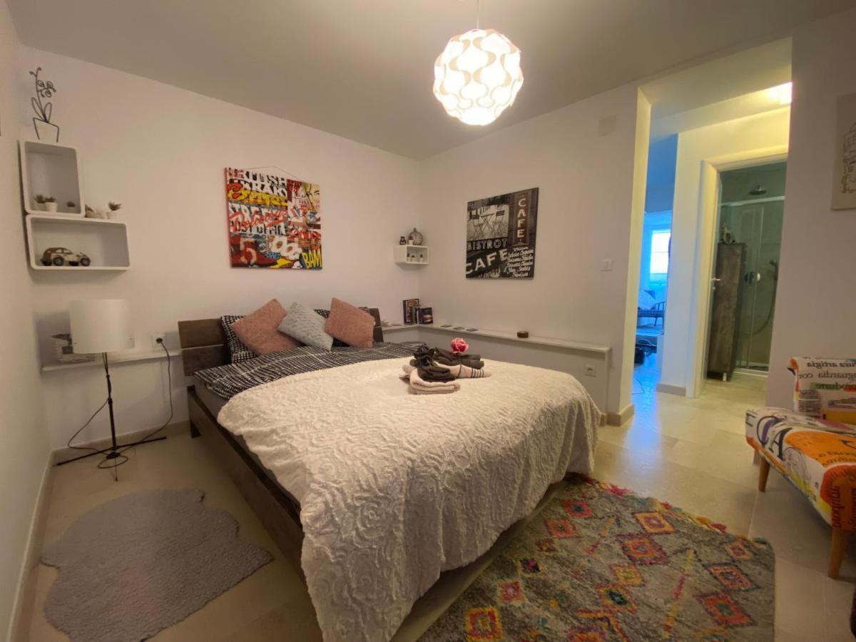 Apartment Paris Njivice Dış mekan fotoğraf