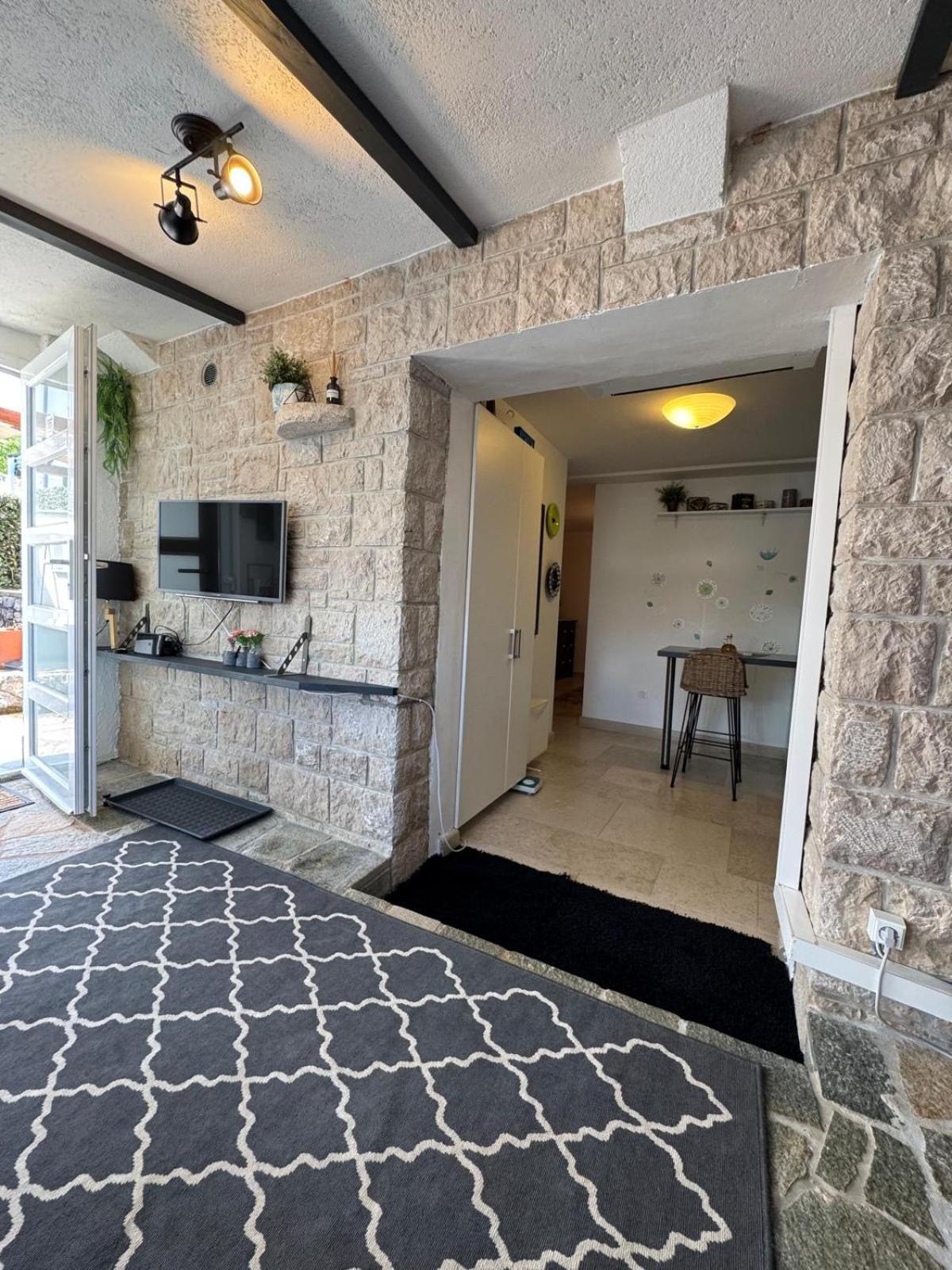 Apartment Paris Njivice Dış mekan fotoğraf